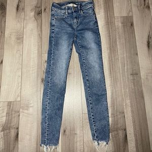 American Eagle High Waisted Skinny Jeans!